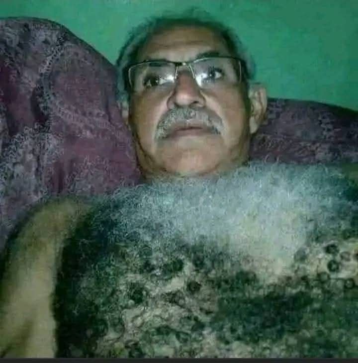 البنت اللي بحبها زعلانة عشان نسيت عيد ميلادها 💔
كوباية الشاى اللي نسيتها على مكتبي من عشر سنين 👇