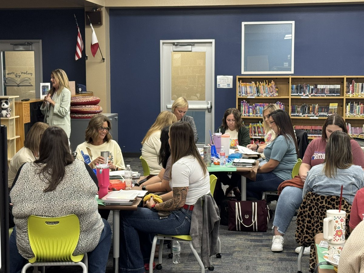 europelady22's tweet photo. 🐼Polk Pandas are back and ready to learn together! 2025/26 is our year grow,lead, and shine. We’ve got the knowledge. We’ve got the heart. And yes - we’ve got the spirit! @BundickMandy @BrazosportISD #PolkPride #PandaPower #Ihavetheschoolspirit https://t.co/3nUuaNXCvk