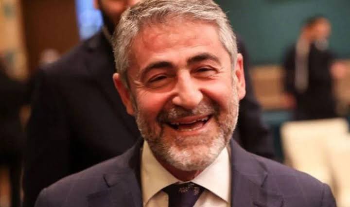 Kredi kartı faizleri 1.36
- Nakit avansların belini kırıyoruz
- Her şeye %20 KDV yok
- Telefona, yurtdışı çıkış puluna fahiş vergi yok
- Konut, otomobil, ihtiyaç kredileri sınırsız
- En çok para harcayan kazanır

Değerini bilemedik :)