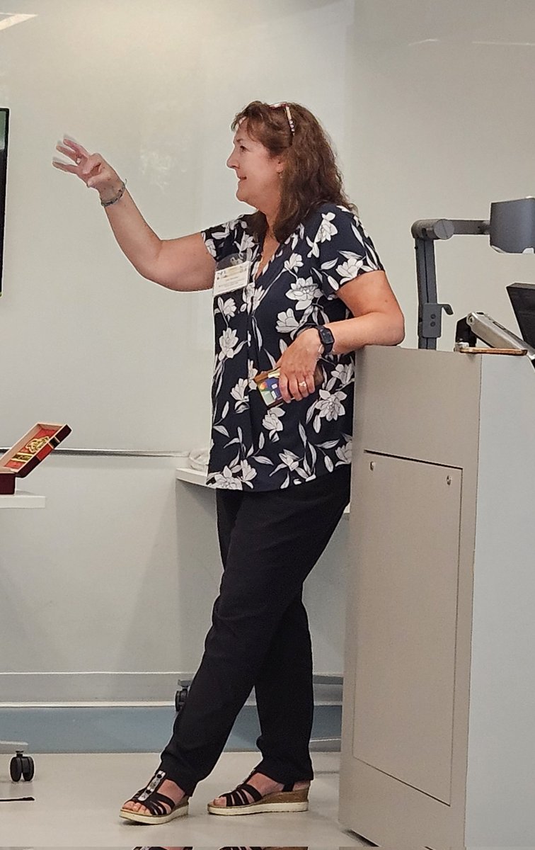 NEChemTeachers's tweet photo. Nicole and Lisa introduced us to arts-based strategies for science instruction
Have you ever thought of using "movement strategies" and tableaux in your chemistry classroom?

#neact #iteachchem https://t.co/aBc14pedDc