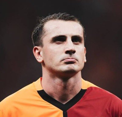 Kerem Fenerbahçe’ye gidiyorsa keyfi bilir Galatasaray’ın Kerem’e ihtiyacı yok Galatasaraylılık başka bir şey futbolcu olmak başka bir şey ..
Bugün sorsan Fatih Terim’i Arda Turan’ı Okan Buruk ne yaparsa yapsın değişmem bilmem anlatabildim mi ?   #keremaktuerkoğlu