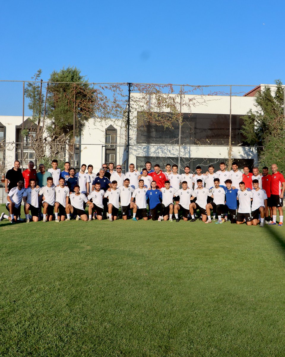 Takımımız antrenman öncesi Sayın Sinan Kanlı ile bir araya gelip ardından antrenmanını tamamlamıştır.

BüyükAltay