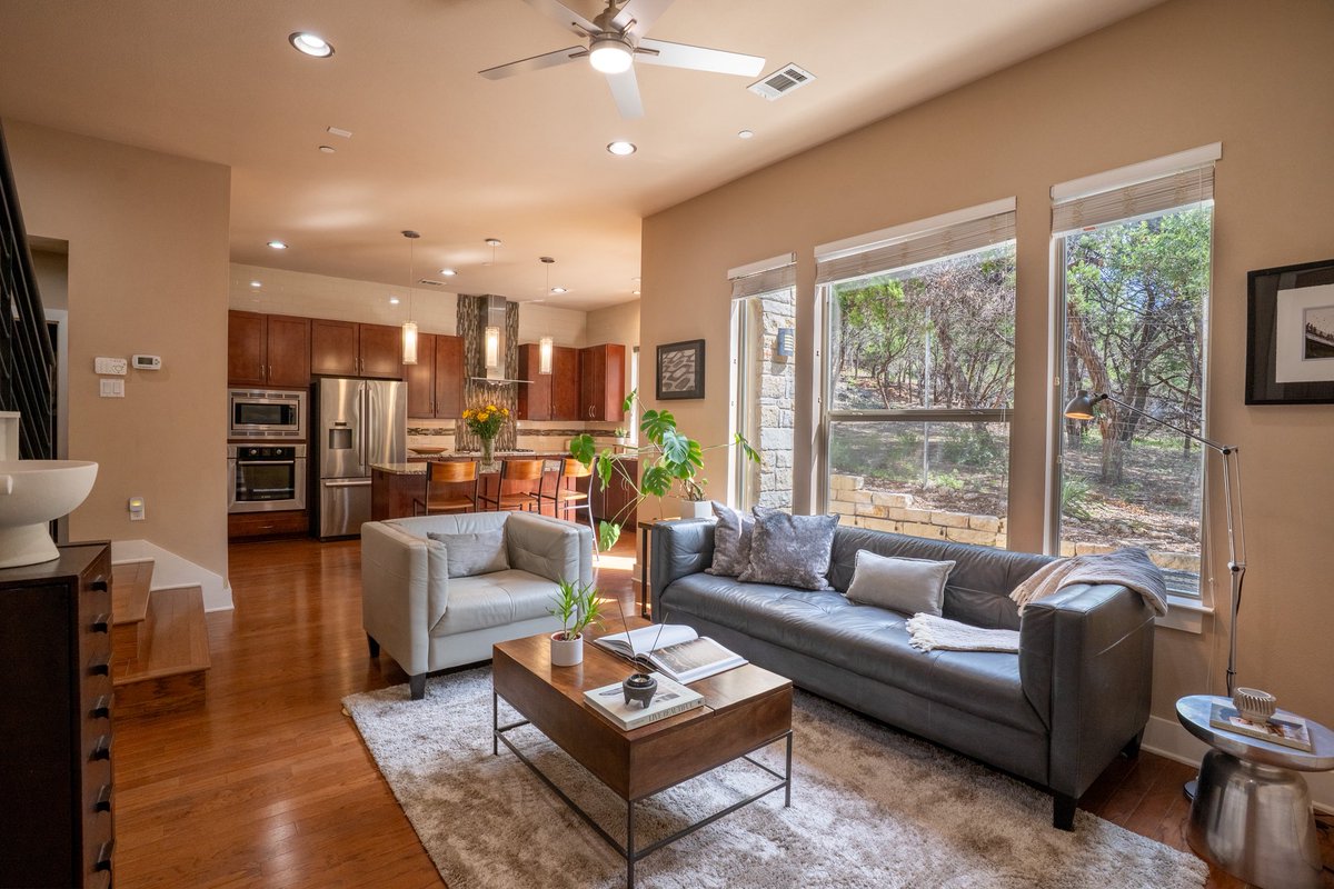 WoolyProduction's tweet image. ATTN: Contractors and realtors! Do you need help with high quality photos and video that sells? Contact me! woolyproductions.com/luxury-real-es…

#austinrealtor #austincontractor #austinphotographer