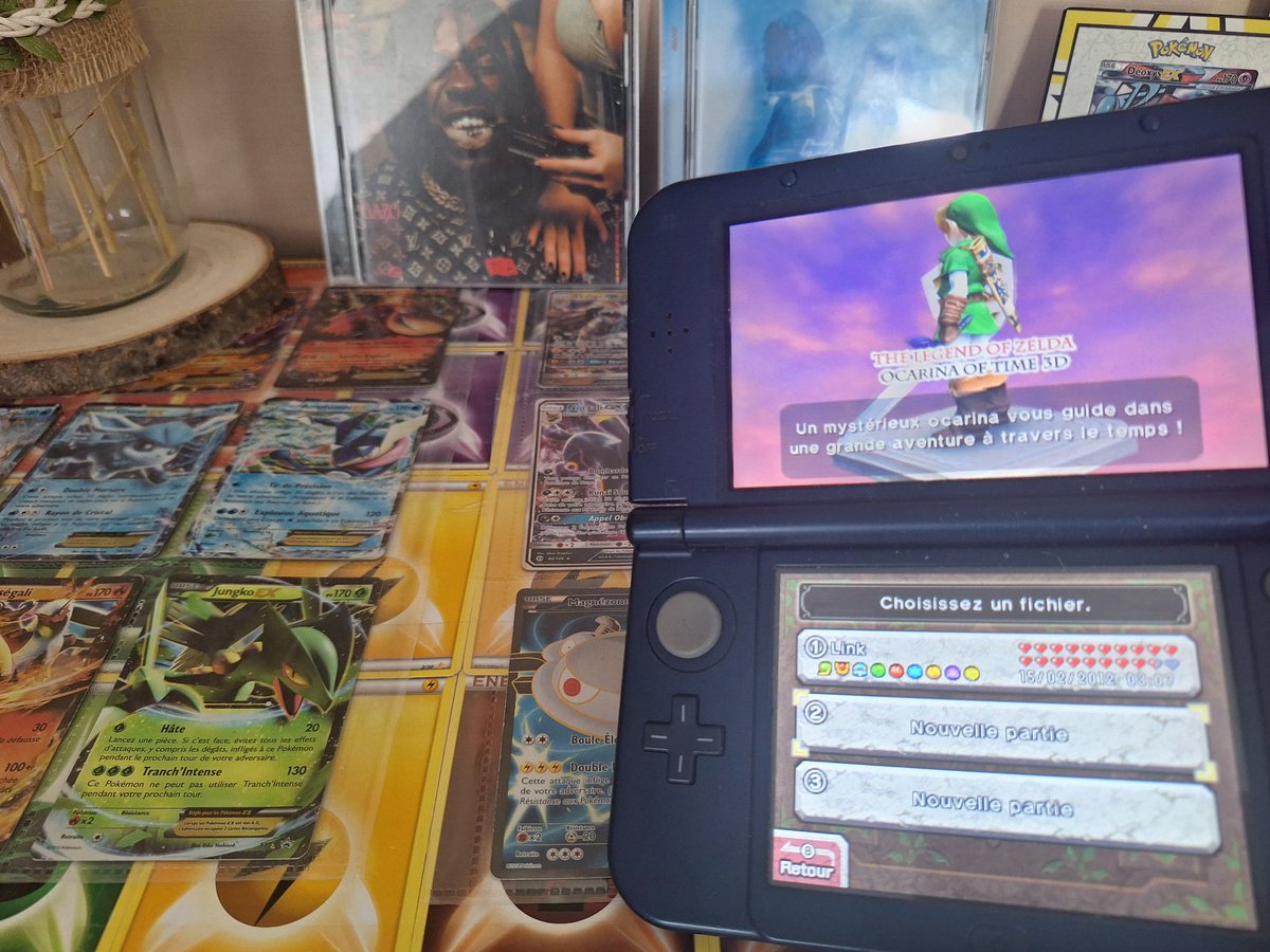 Je vais stream ocarina of time à partir de demain hesitez pas à follow 

twitch.tv/tentman_