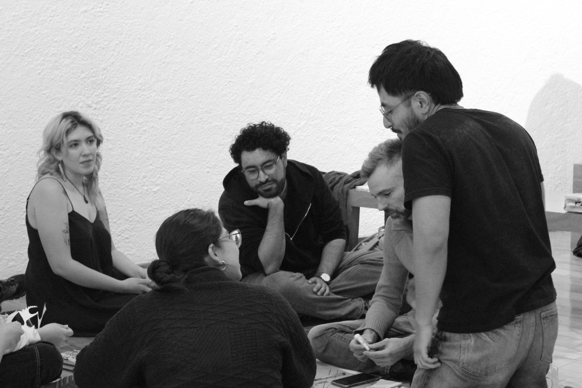 Agradecemos la invitación de Isaac Torres a ser parte de los talleristas de la Escuela de Verano de <a href="/elasuntourbano/">El Asunto Urbano</a> Tuvimos el enorme gusto de estar en <a href="/museo_el_eco/">Museo Experimental el Eco</a>  y compartir experiencias: hacer ciudad esquina por esquina.
Fotos: Lizbeth Bolaños @liz_bs 

#ciudades