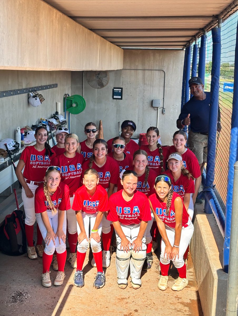 Day 2💙❤️
Great job Region 5 Stripes!!! Started the week off with a win 3-1. Back on the field at 10am tomorrow. Having a lot of fun with these girls🥎🥎
@wtxbomber10Gold <a href="/CSA_Athletes/">Collegiate Sports Advocate (CSA)</a> <a href="/USASoftball/">USA Softball</a>
