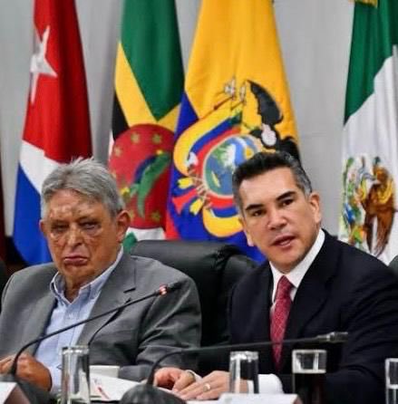 copppal-oficial (@copppal_oficial) on Twitter photo #Bolivia: El expresidente Jaime Paz Zamora expresó su solidaridad con el presidente del <a href="/PRI_Nacional/">PRI</a> y de la <a href="/copppal_oficial/">copppal-oficial</a>, senador <a href="/alitomorenoc/">Alejandro Moreno</a>, ante la persecución política del Estado Mexicano, por su voz crítica y en defensa de la democracia mexicana.
<a href="/sofiacarvajali/">Sofía Carvajal Isunza</a> #Bolivia: El expresidente Jaime Paz Zamora expresó su solidaridad con el presidente del <a href="/PRI_Nacional/">PRI</a> y de la <a href="/copppal_oficial/">copppal-oficial</a>, senador <a href="/alitomorenoc/">Alejandro Moreno</a>, ante la persecución política del Estado Mexicano, por su voz crítica y en defensa de la democracia mexicana.
<a href="/sofiacarvajali/">Sofía Carvajal Isunza</a>