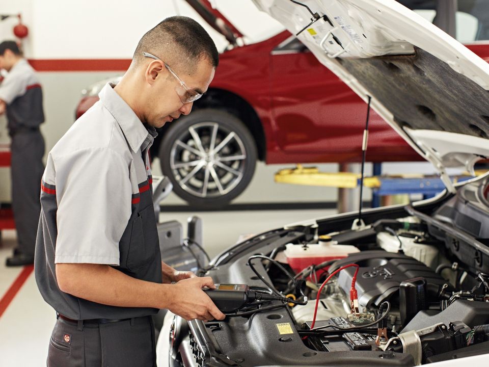 Keep those wheels rolling smoothly with our expert maintenance team! Book your appointment today and let's keep your ride in top shape! #ModestoToyota #MaintenanceMonday

Schedule Service: bit.ly/3Yudp7D