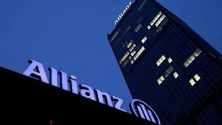Allianz Life discloses massive data breach linked to supply-chain attack 

buff.ly/d2yiAO3 

#Allianz #DataBreach #SecureCommunications #technews #spyware #mobilesecurity #cybersecurity #smartphone #mobile #infosec