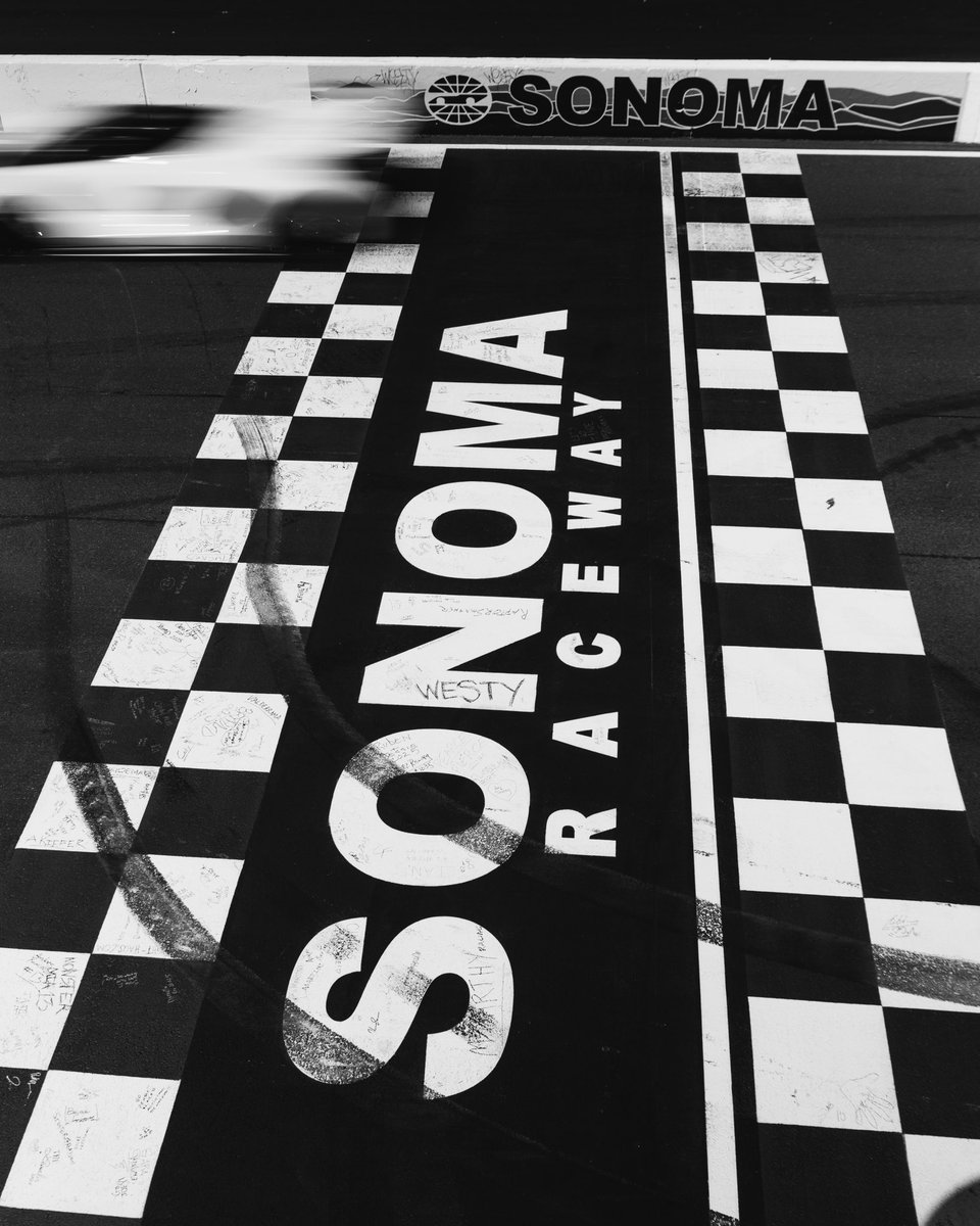 Experience the 21C with <a href="/JethroBovingdon/">Jethro Bovingdon</a> and <a href="/BBC_TopGear/">Top Gear</a> around Sonoma Raceway. Full video now live.

youtu.be/hfkNMyzk2Bc?si…