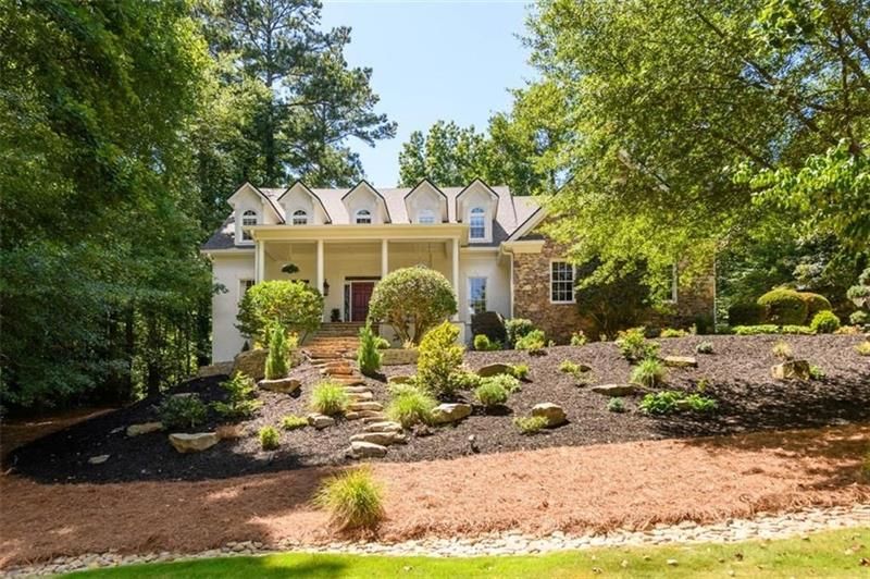 Harry Norman, REALTORS® (@hnrealtors) on Twitter photo Backyard goals meet everyday comfort in this newly-listed Johns Creek home! 🌳 Set on just over an acre, this 5,700 sq ft, 5-bedroom home has plenty of space to spread out, both inside and out.
Read the full feature on <a href="/WhatNowAtlanta/">WhatNowAtlanta.com</a> → whatnow.com/atlanta/real-e… Backyard goals meet everyday comfort in this newly-listed Johns Creek home! 🌳 Set on just over an acre, this 5,700 sq ft, 5-bedroom home has plenty of space to spread out, both inside and out.
Read the full feature on <a href="/WhatNowAtlanta/">WhatNowAtlanta.com</a> → whatnow.com/atlanta/real-e…