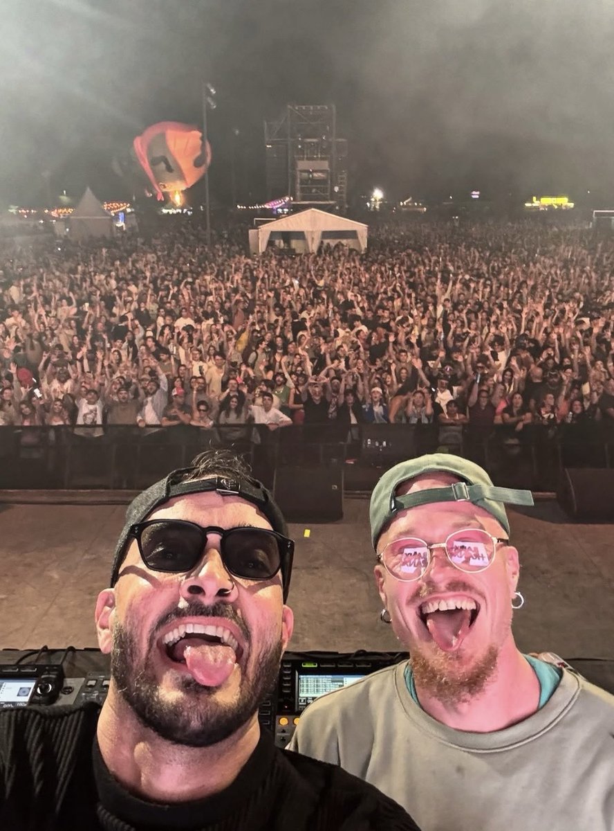 Lévis, vous nous avez fait vibrer. Merci pour l’amour! 🙏 <a href="/festivent/">Festivent</a> #festivent