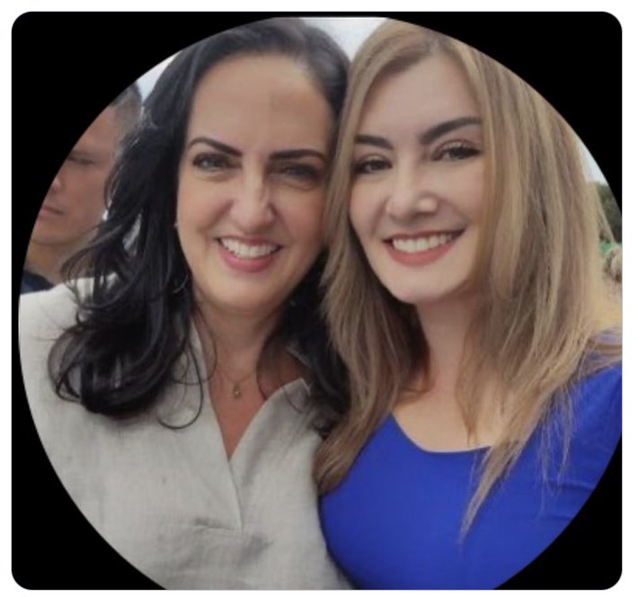 León (@leaote) on Twitter photo Esta sra Catalina Victoria Arana Moreno con la cuenta <a href="/vahiaa/">VickA. F.</a> acostumbra a cometer delitos de odio, y hoy se refiere a la juez que condenó a Uribe como: “maldita sicaria subversiva con toga, y desea verla empalada”. La <a href="/FiscaliaCol/">Fiscalía Colombia</a> debe actuar oficiosamente y con contundencia. Esta sra Catalina Victoria Arana Moreno con la cuenta <a href="/vahiaa/">VickA. F.</a> acostumbra a cometer delitos de odio, y hoy se refiere a la juez que condenó a Uribe como: “maldita sicaria subversiva con toga, y desea verla empalada”. La <a href="/FiscaliaCol/">Fiscalía Colombia</a> debe actuar oficiosamente y con contundencia.