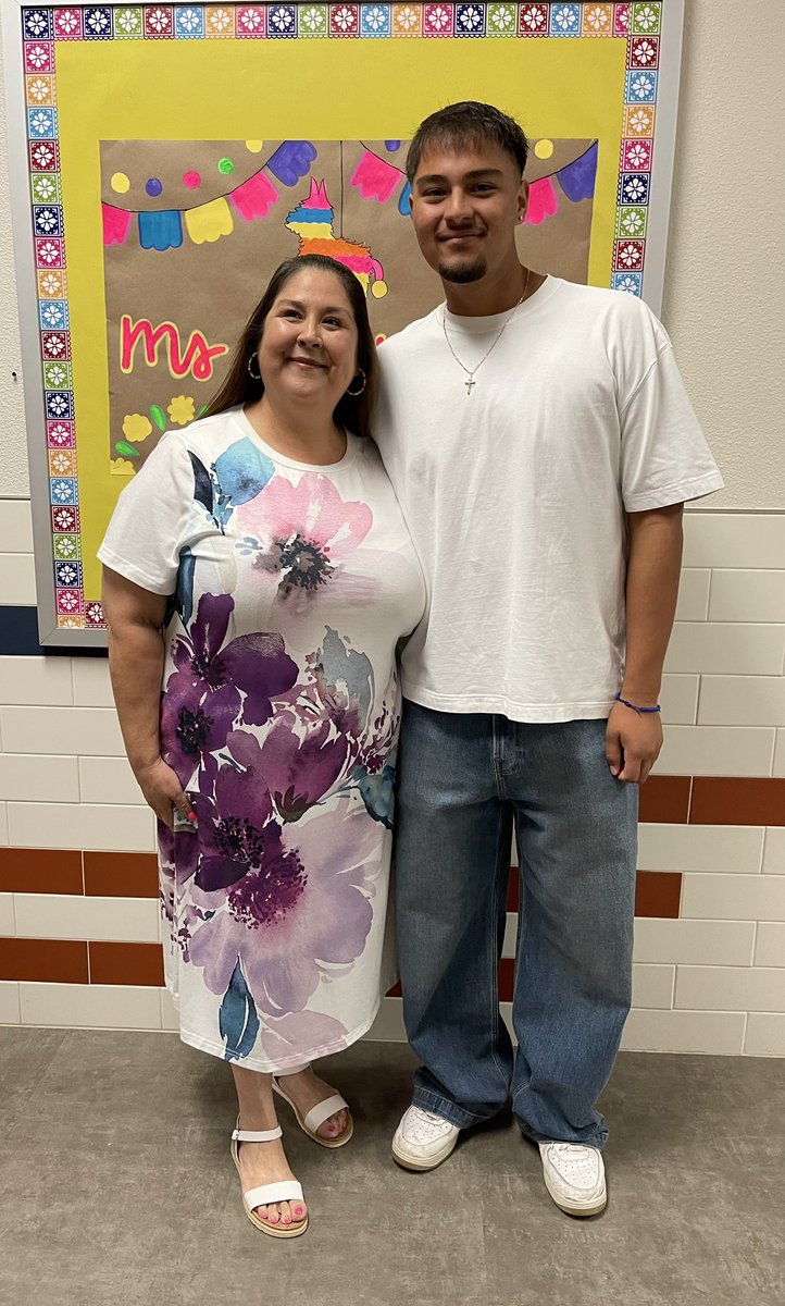 Celebrating 10 years strong with a visit from my 1st PHE kinder class. Thank you Jesus you made my day. 💕 #TeamSISD