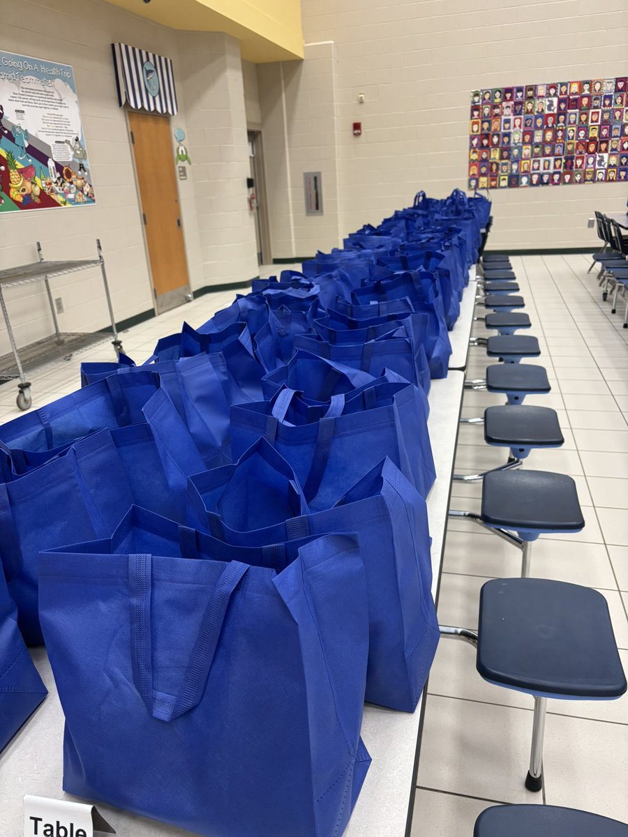 Courtney Beach tweet media