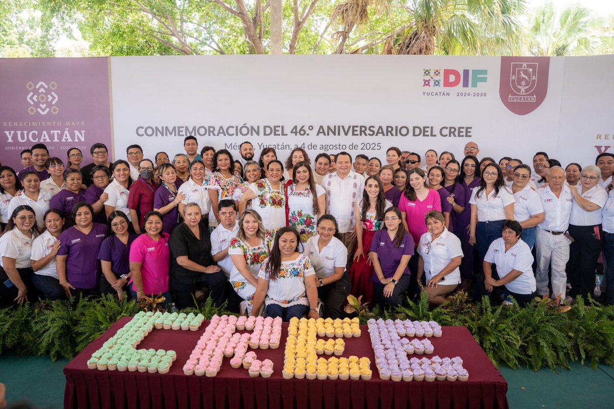 DIF_NMX's tweet image. Yucatán, lugar de esperanza para las personas con discapacidad #PcD♿️

La #TitularSNDIF, @MRocioGP acompañó al gobernador de @GobYucatan, @huachodiazmena y la presidenta de @DIF_Yucatan, Wendy Méndez en el 46 Aniversario del Centro de Rehabilitación y Educación Especial #CREE.