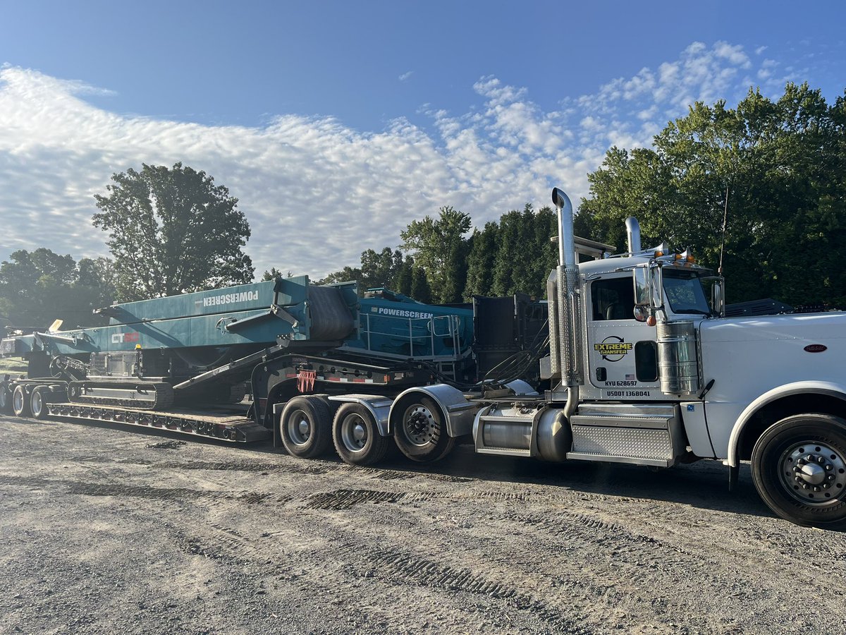 Powerscreen's tweet image. CT80 heading out 🫡 #powerscreenmidatlantic #terex #powerscreen