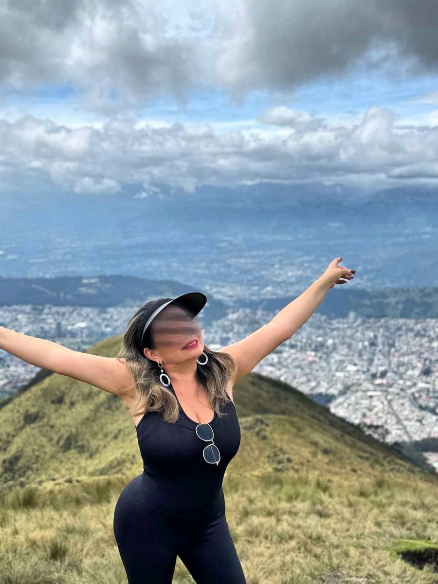 ¡Subí al Teleférico de Quito y la cosa se puso muy CALIENTE! 🔥
Un paisaje de ensueño  y travesuras inolvidables con <a href="/morboosmx/">Morboos</a> 😈
