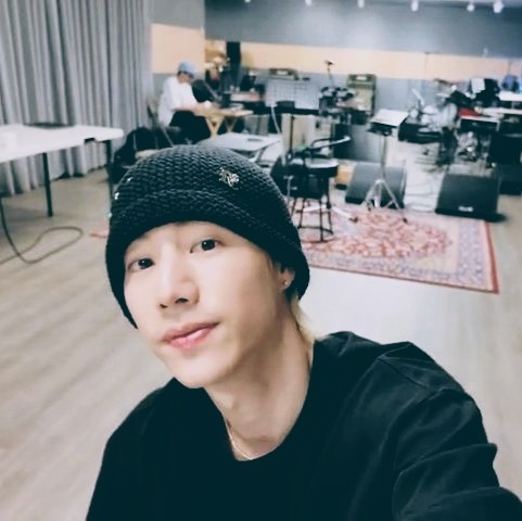 黃 Mark Tuan 2nd Mini Album SILHOUETTE Coming Nov 7 tweet media
