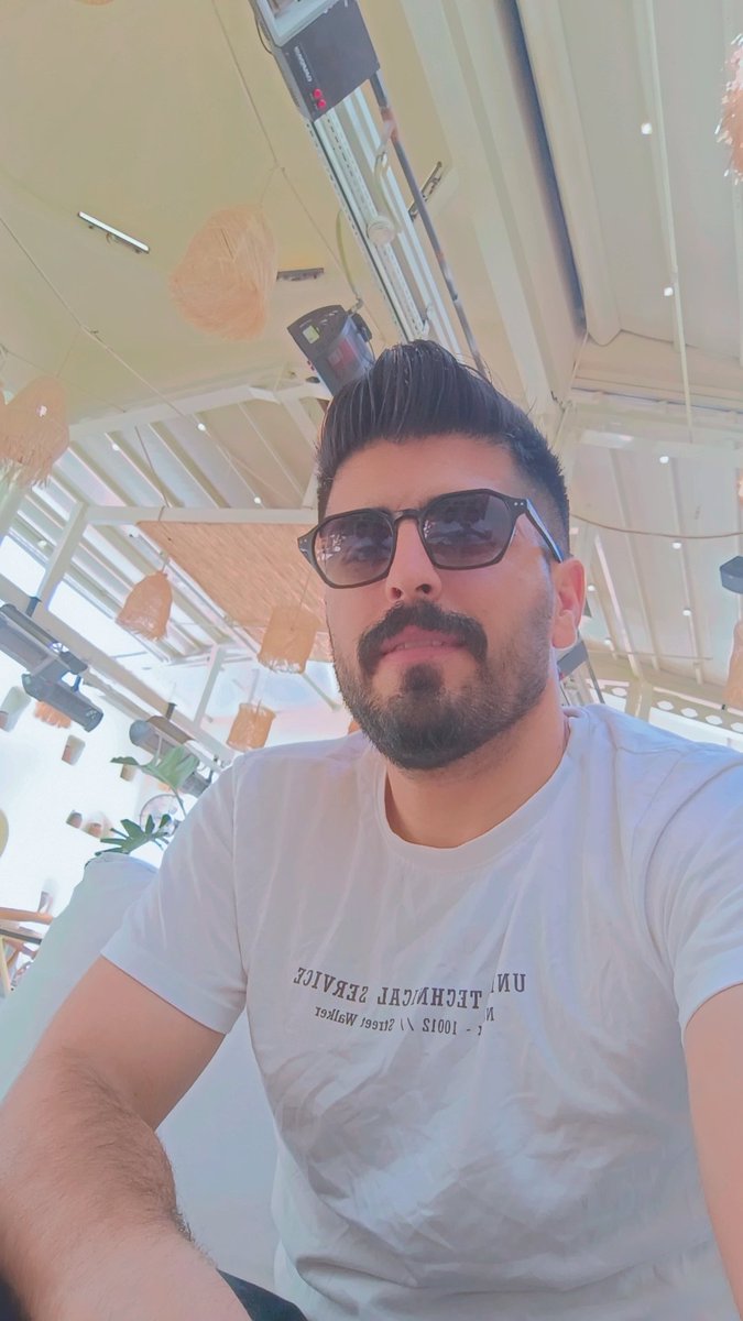 Kûrdım xweşıkım jı Amedéme ☺️😎☀️