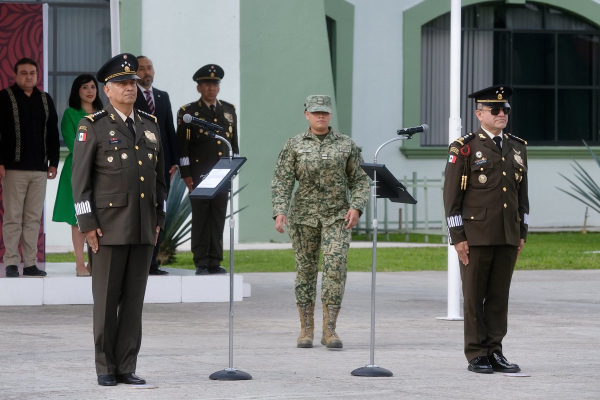 Pablo Lemus Navarro on X: "Le damos la bienvenida al General de Brigada de Estado Mayor, Porfirio Fuentes Vélez, quien hoy asume el mando de Comandante Interino de la V Región Militar,