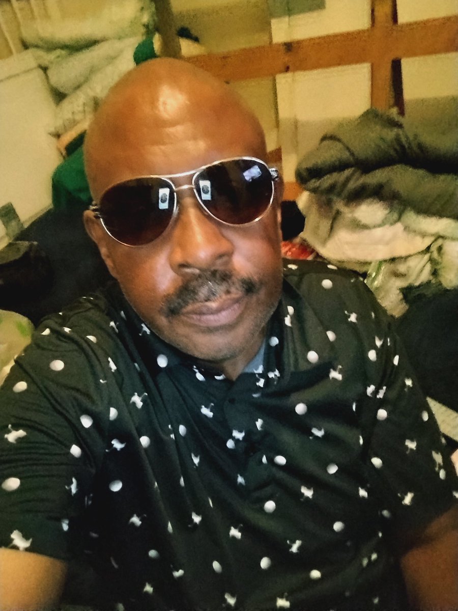 bobby_47535's tweet image. Happy Monday  ladies 💕 I'm single by the way