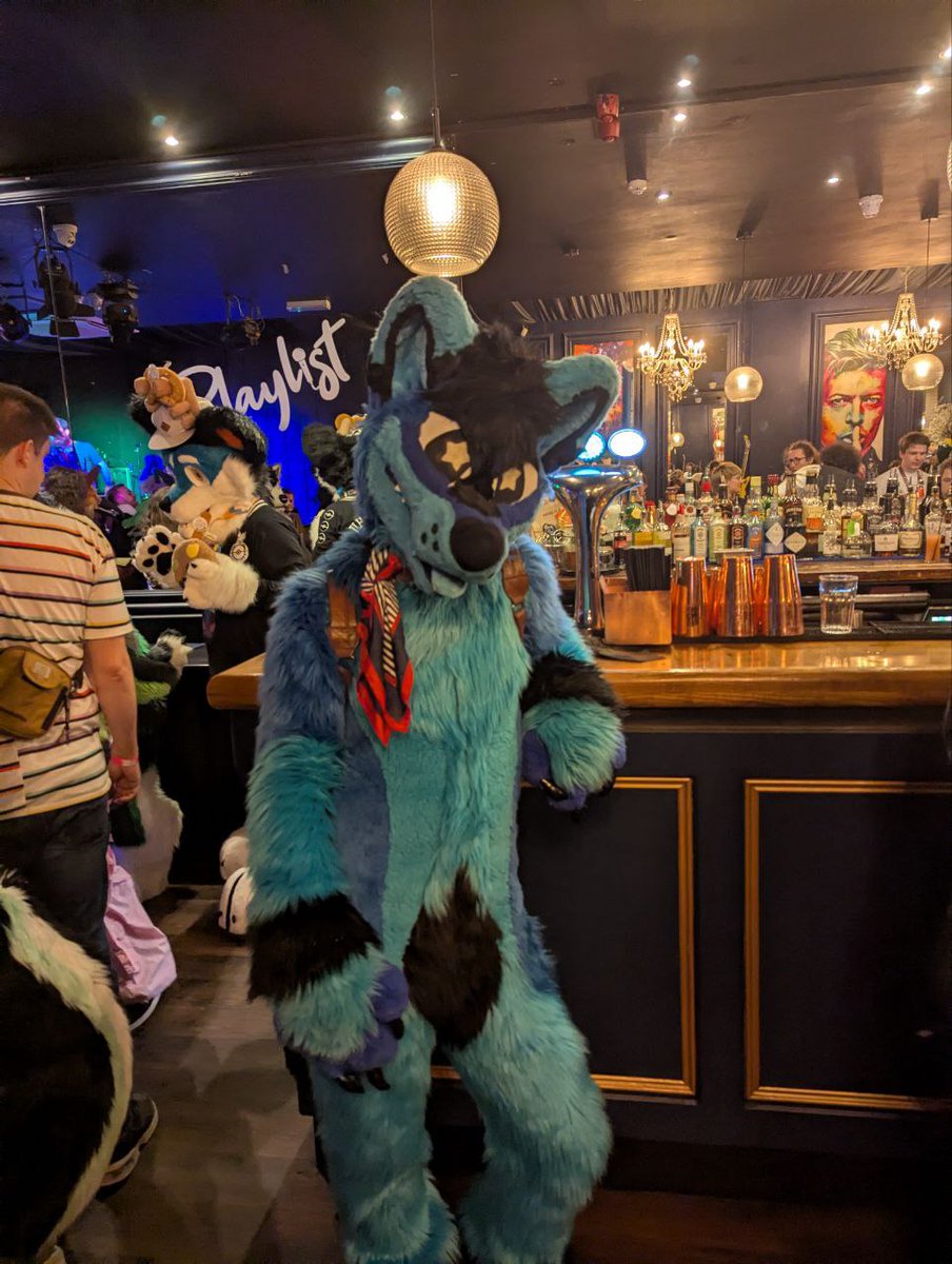 It was great to be fluffy again at the Berkshire furs summer party! 

Nice to see old friendo's over some much needed cocktails and boogie nights🍹🍹🕺🕺

📸: JamieTheMagpie