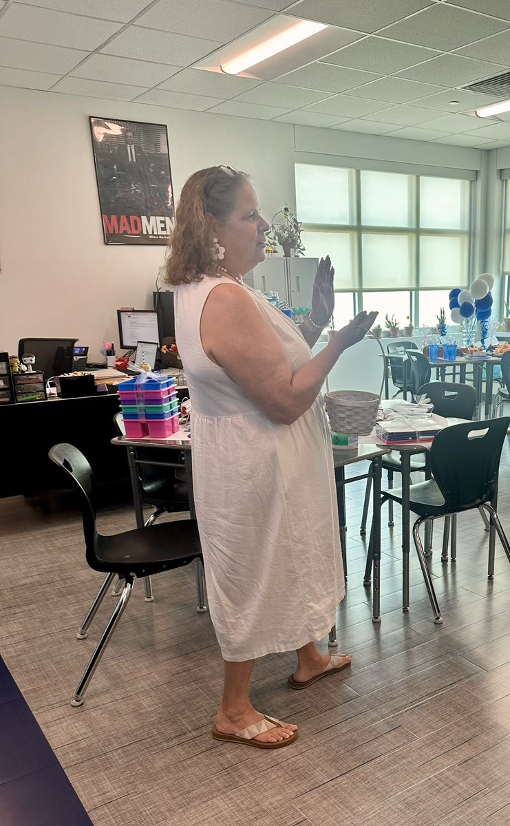 ap_jcuellar's tweet image. Kicking off the year with laughter, learning, and teamwork! Our English teachers are bringing the energy to PD as they prepare for an amazing year. Let’s go Tigers! 💙📚🐯 #TigerProud #CarrollStrong #ELAExcellence @MaryCarrollHigh @Arredondo_CHS