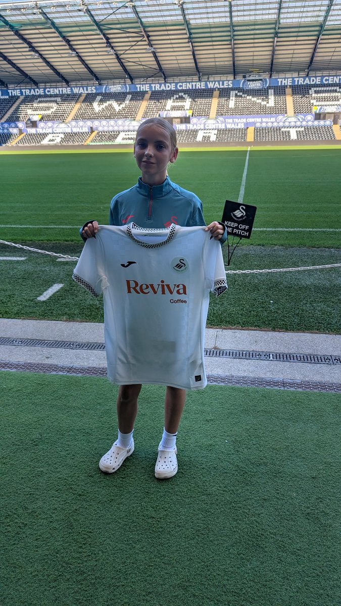 Marie Parton ( Pearson ) tweet media