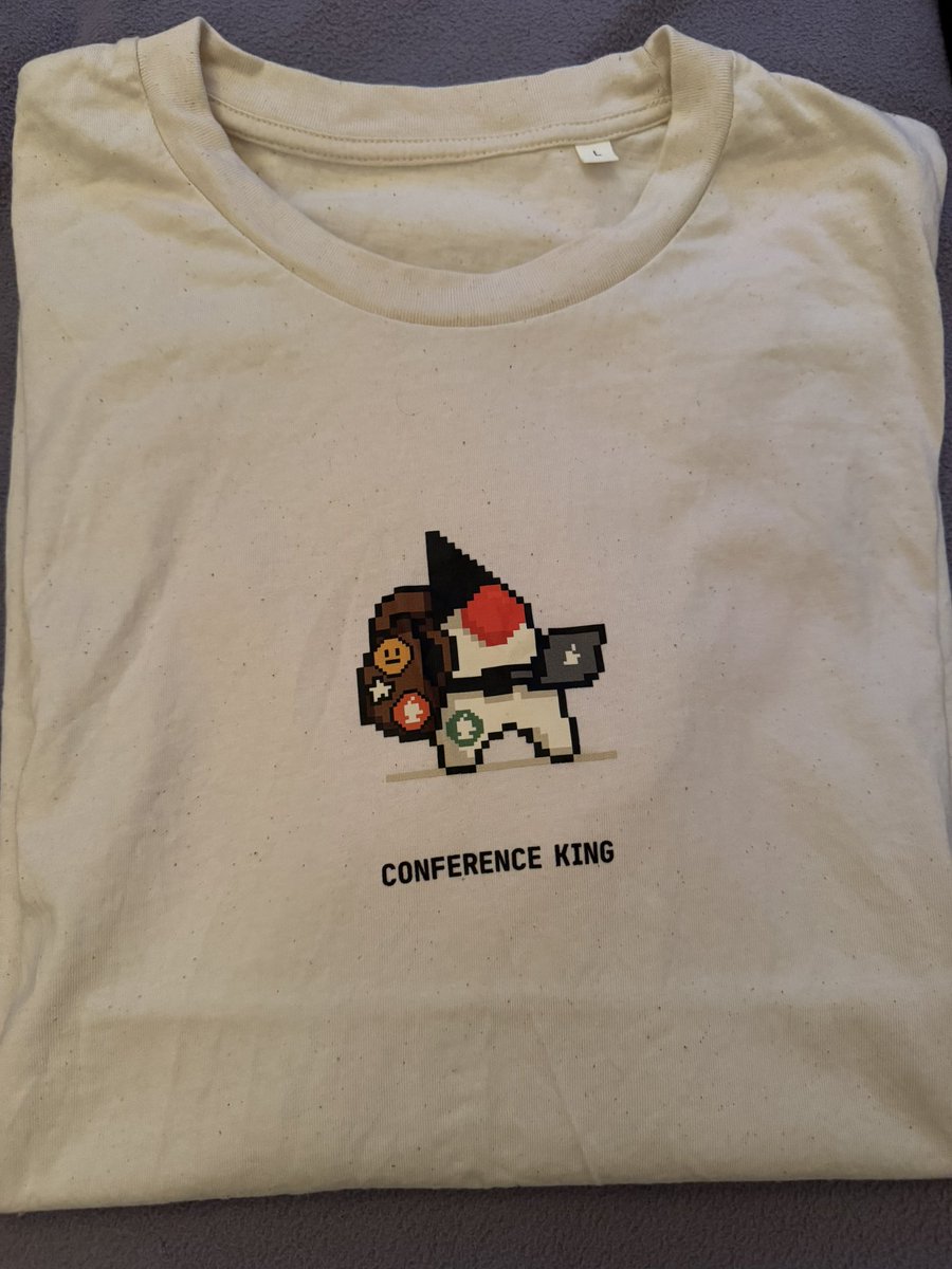 OrkunOlcal's tweet photo. @intellijidea @jetbrains Now this is one of my favorite t-shirt! Thank you so much @intellijidea @jetbrains !

#duke #java #java30years https://t.co/6rMASlDgy4