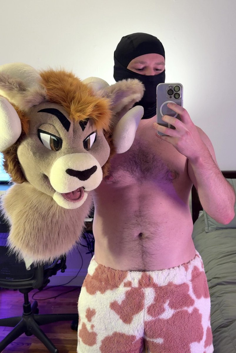 I got my first shiesty, who wanna be opps? 🥰