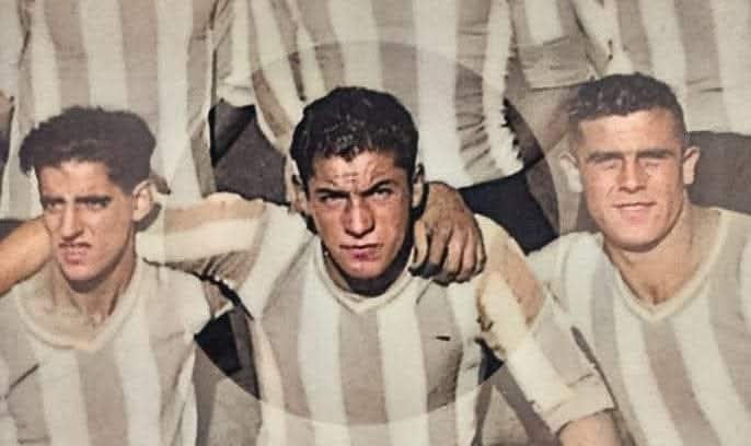 🥹Coñeces a historia do futbolista galego Bebel García?

👉Recentemente foi o aniversario do fusilamento no Campo da Rata (A Coruña) do futbolista do <a href="/RCDeportivo/">RC Deportivo</a> Bebel García, veciño de Monte Alto. Segundo conta a historia, cando Bebel está diante do pelotón👇