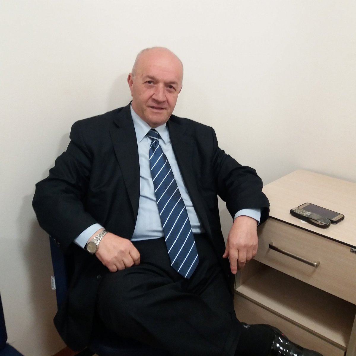 Genç Türkiye Partisi Olarak Diyoruz'ki 

Eşlerimizle bir araya gelemediğimizde çocuklar da mağdur oluyor. 

Aile yılında bir araya gelebilmek için de İL ve İLÇE EMRİ istiyoruz.

#AileYılındaÖğretmeniUnutma