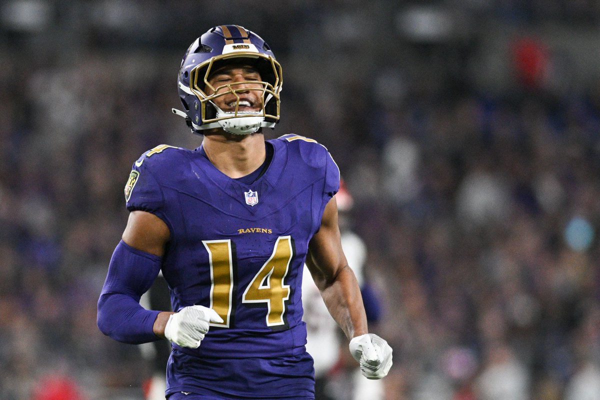 Kyle Hamilton was one of four defenders to play 200+ snaps last season at each of safety, slot corner, and inside linebacker 💥

The other three:

⦿ Grant Delpit
⦿ Derwin James
⦿ DeShon Elliott