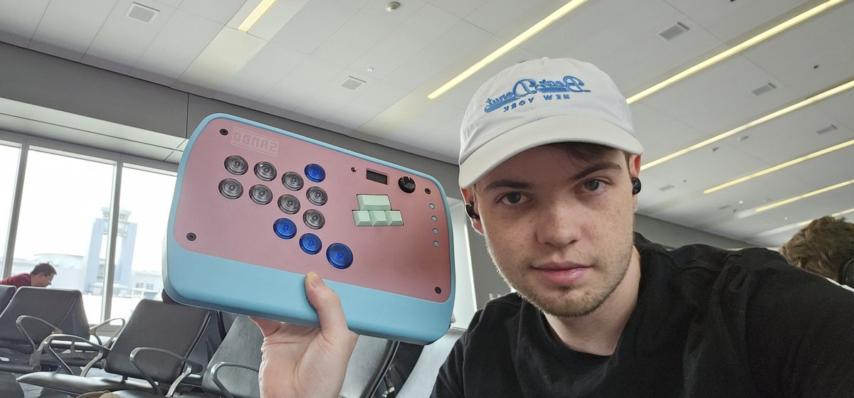 Micah here, still at the airport. Thanks to everyone who tried the controller out and gave me their time this weekend. It was great collecting feedback!