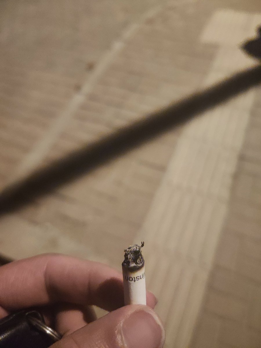 Saat 22.40-22.45 arası Mesire alanından 50 mt'ye çıkan yolda Karaköprü Gençlik m. önünde karşıdan gelen araçtan aracımın içine sigara izmariti fırlatıldı, arabam yanabilirdi,ben yanabilirdim.  Aracın tespiti için kamera kayıtlarının izlenmesini istiyorum. <a href="/AtillaTasNet/">Atilla Taş</a>
<a href="/omerag63/">Ömer Ağ</a>