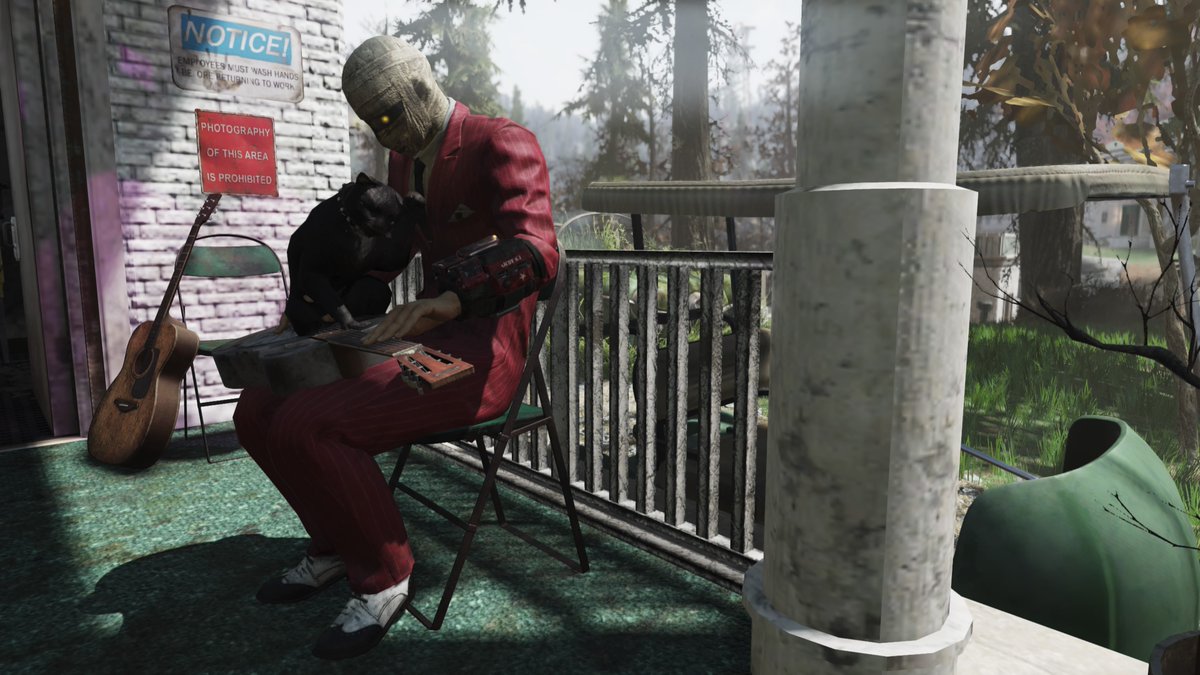 Now is not the time for fusses Mr. Bubbles... 😹
#Fallout76