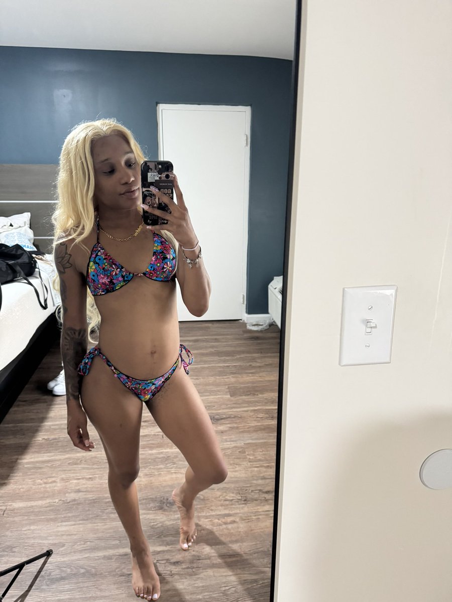 <a href="/OnlyFansMerch/">OnlyFans Merch</a> <a href="/OnlyFans/">OnlyFans</a>