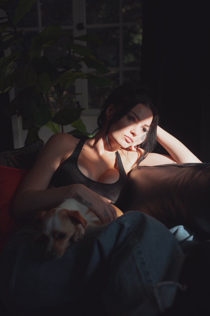 Saraya's tweet image. 🌳☀️🐕💫