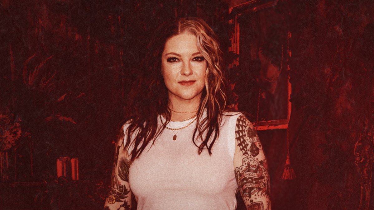Ashley McBryde Unveils Residency At 'First-Of-Its-Kind' Bar Inspired By Sobriety Journey — See The Dates | 94.9 The Bull 949thebull.iheart.com/content/2025-0…