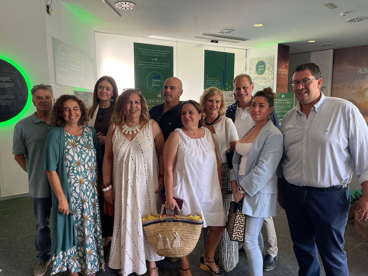 psoegijon's tweet photo. ⏩️La Feria Internacional de Muestras de Gijón/Xixón es un lugar de encuentro y un espacio fundamental para descubrir, conectar y crecer a través de sus múltiples actos y actividades en los que una amplia de las y los #SocialistasDeGijón participamos.
#FeriaDeMuestras
#Gijón/#Xixón
#FIDMA