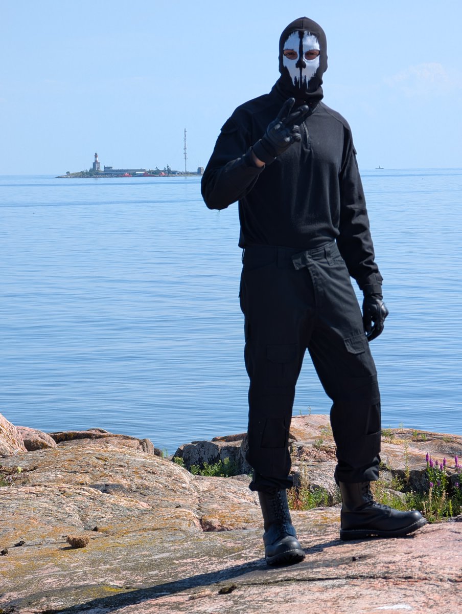 Still here but holding off content