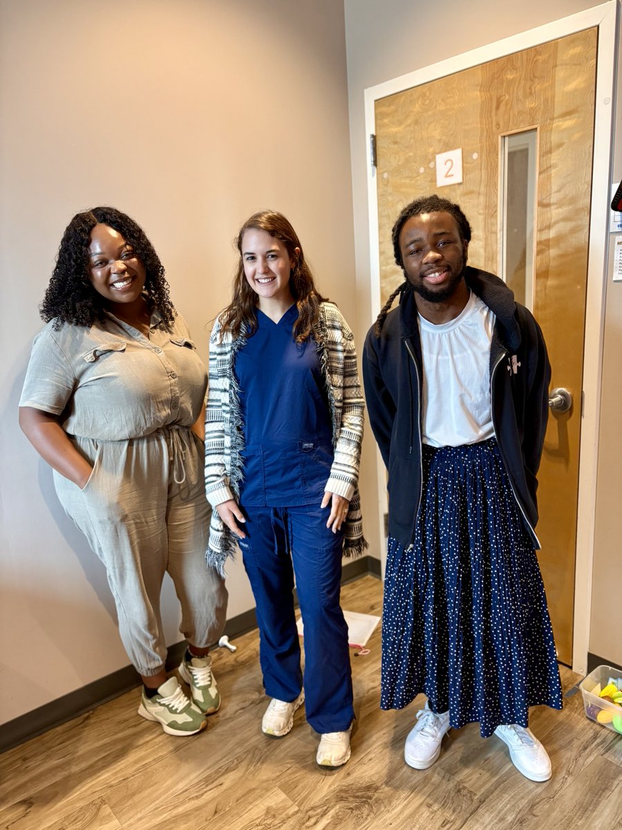aba_HANDS's tweet photo. Last week, our City Farm crew went all out for Spirit Week!  We had everything from famous duos to staff dressing up as each other. Thanks you to everyone who participated and brought fun energy to the clinic!

#spiritweek #aba #workplaceculture #abaclinic #abastaff https://t.co/ztXIfws5lG
