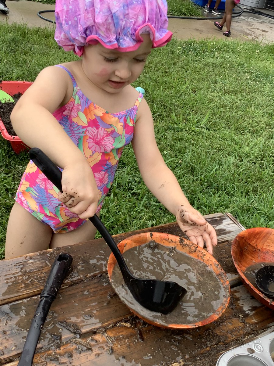 Through our Early Head Start–Child Care Partnership, the Early Learning Center at Kennedy supports quality early learning! This summer, toddlers are building motor skills and sparking creativity through hands-on mud play.

Learn more about our partnership: nebraskaearly.org/parents/ehs/