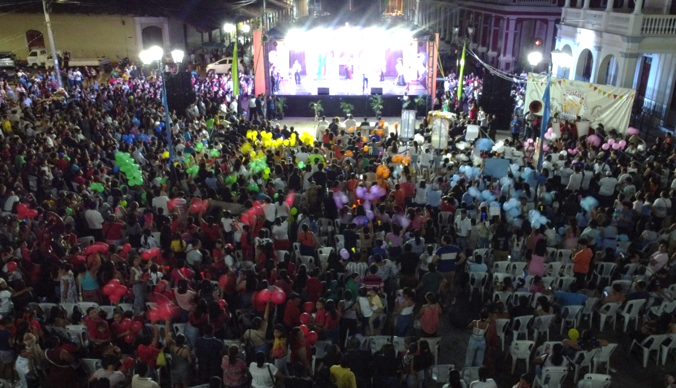 Granada inicia sus fiestas tradicionales en honor a la Virgen de la Asunción.
#noticias #nicaragua 

Más información 🌐👉🏻 canal4.com.ni/granada-inicia…