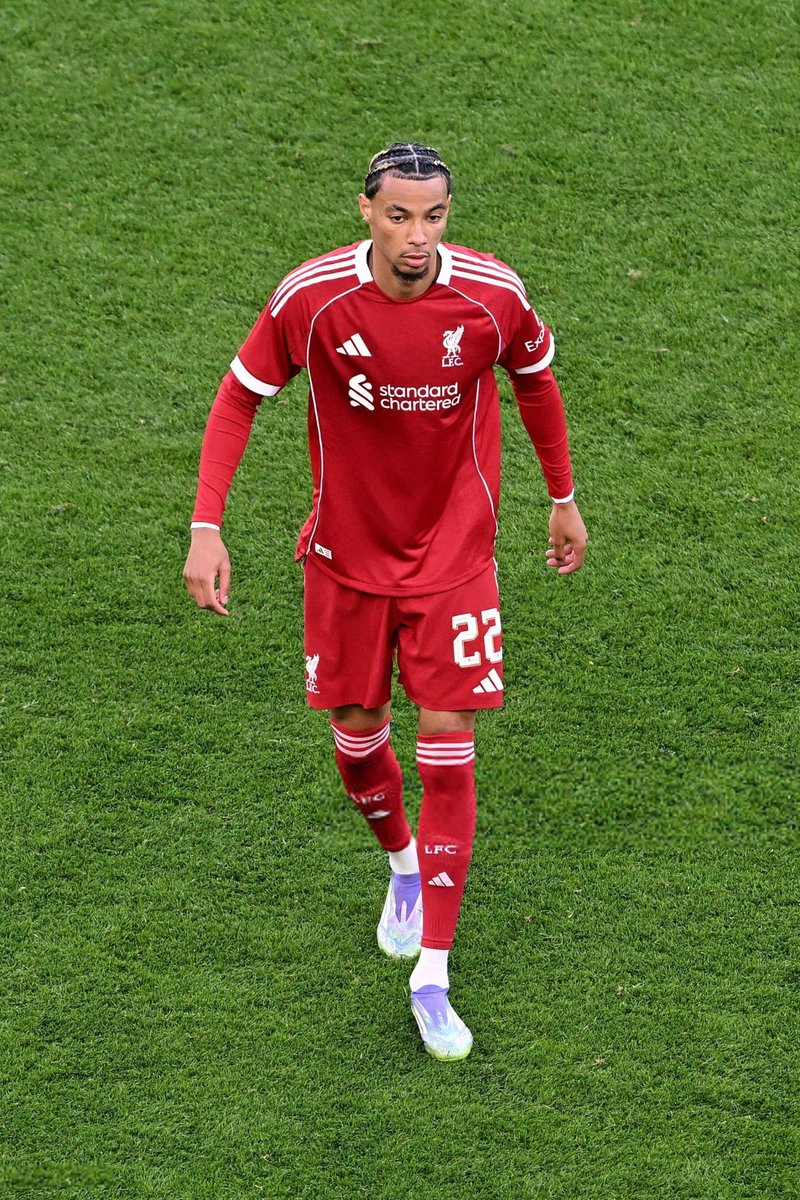 🇫🇷⭐️ | 𝐇𝐮𝐠𝐨 𝐄𝐤𝐢𝐭𝐢𝐤𝐞́ (𝟐𝟑) vs Athletic Club:

• 57 Minutes Played
• 1 Assist
• 2 Big Chances Created
• 80% Pass Accuracy 
• 100% Successful Long Balls
• 4 Touches in Opposition Box
• 1 Ball Recovery 
• 2 Duels Won