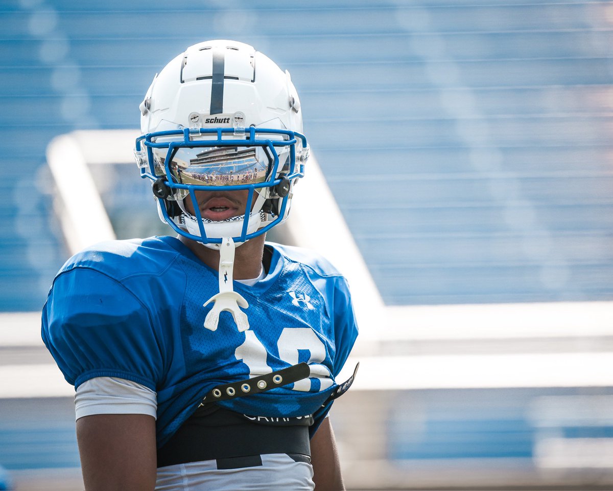 GoJacksFB's tweet photo. High energy 🔋
#GoJack🐰🏈 https://t.co/Az1yOiAW32