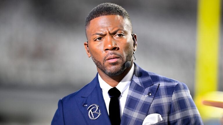 PB SPORTS TALK (@pbsportstalks) on Twitter photo I’m waiting to get my Haircut. ESPN is on and Ryan Clark is on. I can’t change it. #+&$. HELP!
<a href="/WhitlockJason/">Jason Whitlock</a>
<a href="/marcelluswiley/">Marcellus Wiley</a>
<a href="/stoolpresidente/">Dave Portnoy</a>
#espn I’m waiting to get my Haircut. ESPN is on and Ryan Clark is on. I can’t change it. #+&$. HELP!
<a href="/WhitlockJason/">Jason Whitlock</a>
<a href="/marcelluswiley/">Marcellus Wiley</a>
<a href="/stoolpresidente/">Dave Portnoy</a>
#espn
