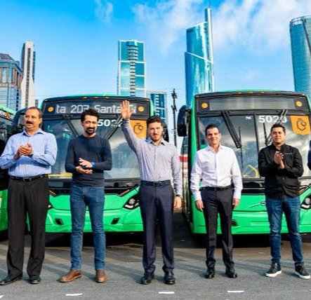 Daniel Reyes (@dreyesmty) on Twitter photo Solo en el primer semestre del año:
El Gobierno de <a href="/samuel_garcias/">Samuel García</a> tuvo que aportar $1,530.7 millones por las pérdidas de las rutas urbanas que antes operaban empresas particulares.
Los usuarios que pagaban $12, hoy pagan $15.80 (y subiendo).
👉🏽 elnorte.com/QwgiLn Solo en el primer semestre del año:
El Gobierno de <a href="/samuel_garcias/">Samuel García</a> tuvo que aportar $1,530.7 millones por las pérdidas de las rutas urbanas que antes operaban empresas particulares.
Los usuarios que pagaban $12, hoy pagan $15.80 (y subiendo).
👉🏽 elnorte.com/QwgiLn