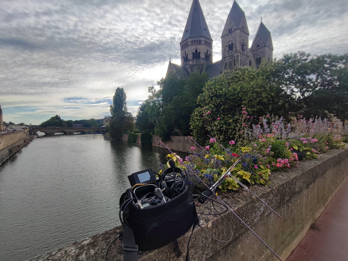This time no problem 👍 have m'y return 🤪😁🛰️. 
Back to F, stop in the city of Metz JN39CC. 
in the city center, and still in the middle of a bridge 😁.
Thanks EA8HB F0GOW <a href="/F0GOW/">F0GOW-Manu</a> LZ1CWK E70A G6UST RN6MA G7HLV YO2CMI LY4AA <a href="/ly4aa_radio/">ly4aa</a> for answering me 🛰️👍
<a href="/amsatf/">Amsat-f</a> #rs44